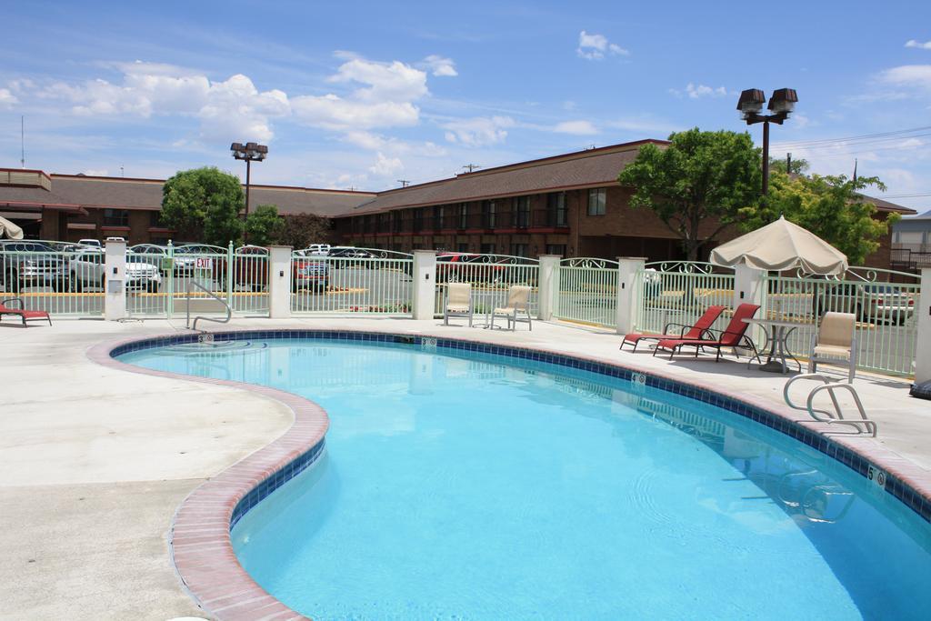 Winnemucca Inn & Casino Екстер'єр фото